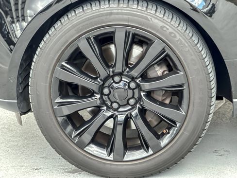 Used 2015 Land Rover Range Rover Supercharged AWD/4WD image 27