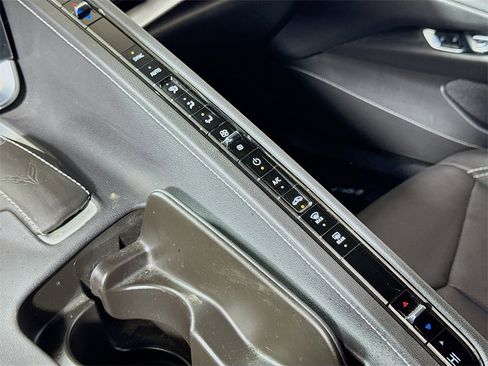 Certified 2024 Chevrolet Corvette Stingray Coupe w/ 1LT image 14