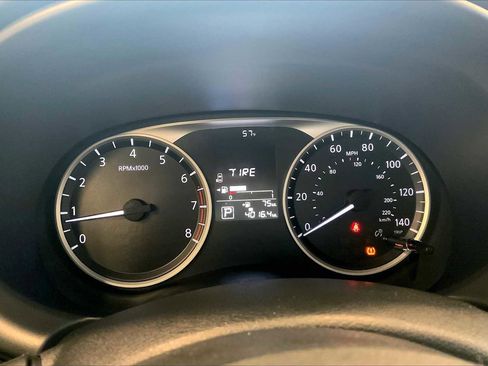 Used 2024 Nissan Kicks S image 24