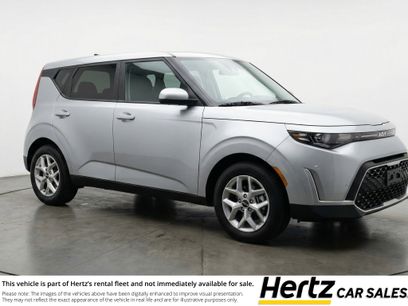 Used 2025 Kia Soul LX w/ LX Technology Package