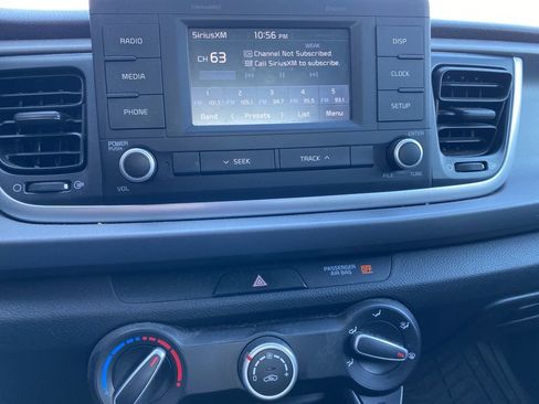 Used 2018 Kia Rio S image 13