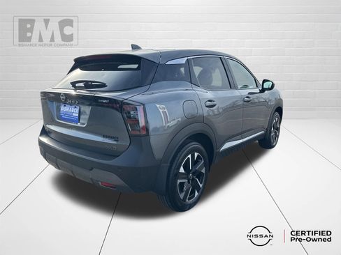 Used 2025 Nissan Kicks SV w/ Charging Package AWD/4WD image 3