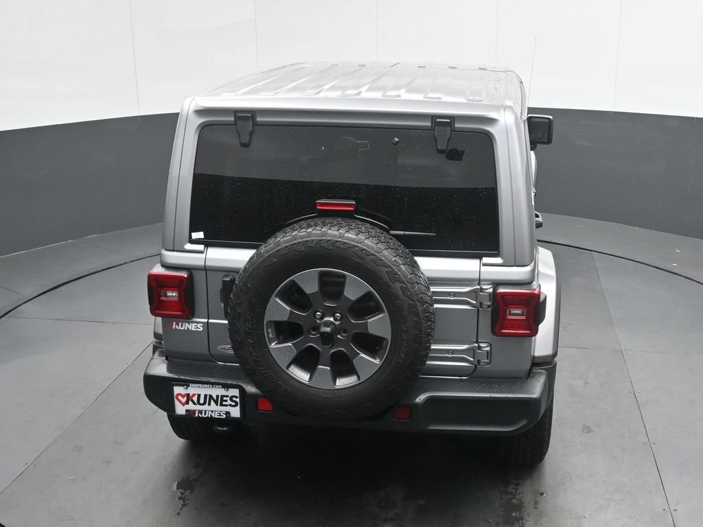 Used 2020 Jeep Wrangler Unlimited Sahara AWD/4WD image 32