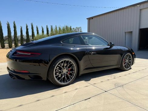 Used 2018 Porsche 911 Carrera S RWD image 4