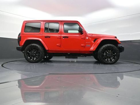 Used 2024 Jeep Wrangler Unlimited Sahara AWD/4WD image 37