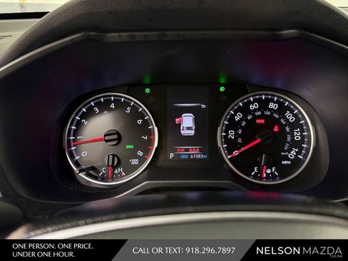 Used 2020 Toyota RAV4 XLE Premium FWD image 27