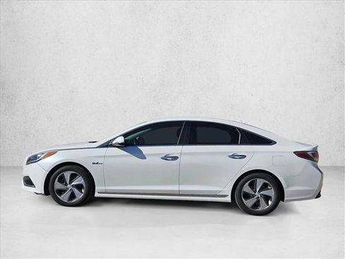 Used 2017 Hyundai Sonata Limited image 8