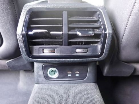 Used 2021 Audi Q3 2.0T Premium image 25