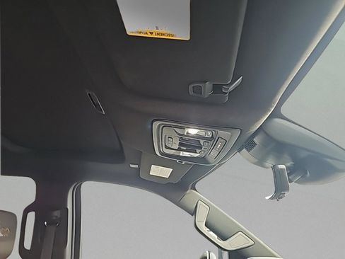 Used 2025 Chevrolet Silverado 2500 High Country w/ Technology Package image 37