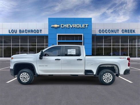 Used 2025 Chevrolet Silverado 2500 Custom w/ Custom Value Package image 5