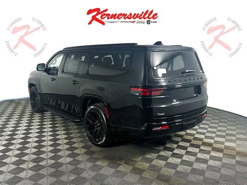 New 2025 Jeep Wagoneer L Series II image 5