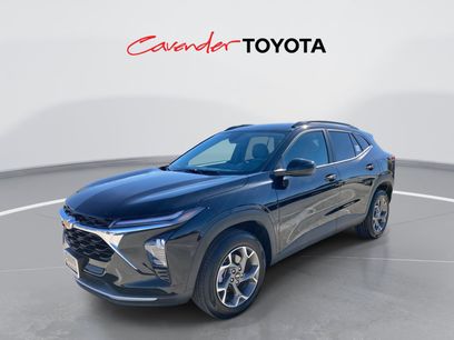 Used 2025 Chevrolet Trax LT