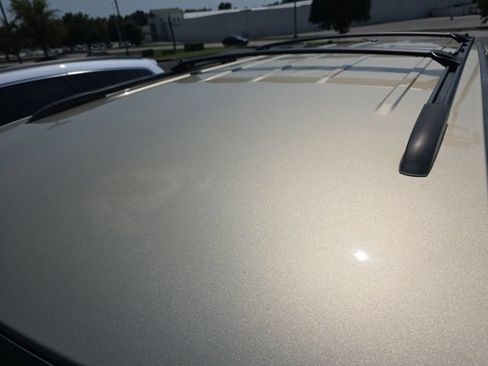 Used 2010 Chrysler Town & Country Touring FWD image 8