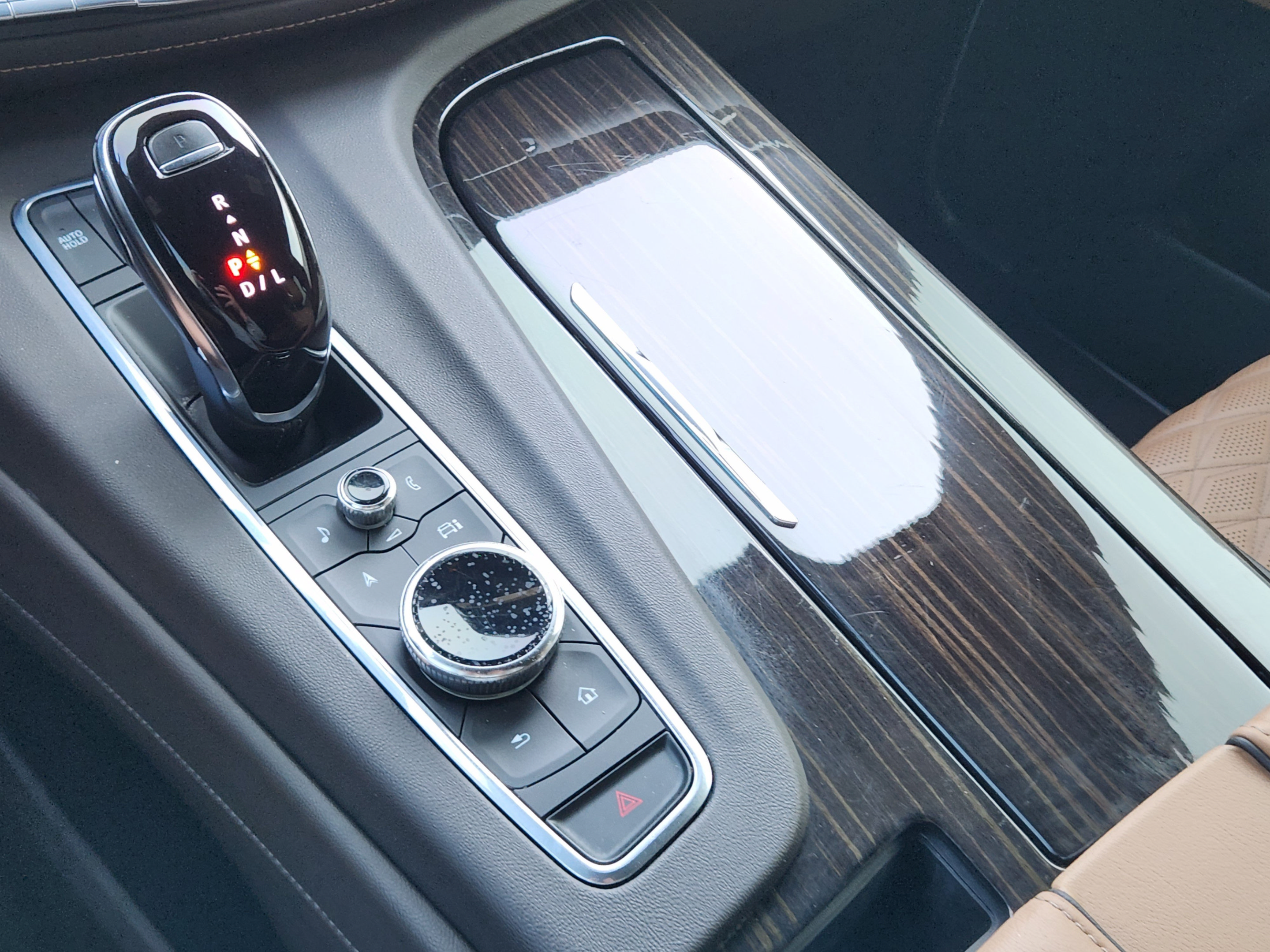 Used 2021 Cadillac Escalade Sport w/ Driver Assist Tech Package AWD/4WD image 15