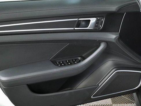 Certified 2023 Porsche Panamera 4 w/ Premium Package AWD/4WD image 6