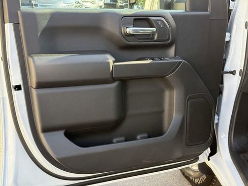 New 2026 GMC Sierra 2500 Pro w/ Convenience Package RWD image 17