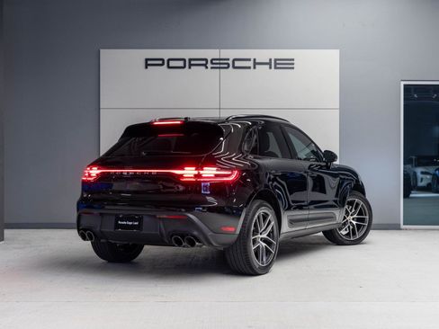 Certified 2026 Porsche Macan image 7