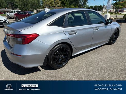 Used 2024 Honda Civic Sport image 6