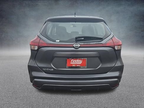 Used 2023 Nissan Kicks S FWD image 5