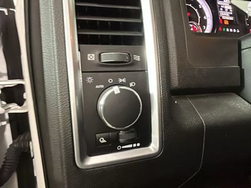 Used 2021 RAM 1500 Classic Warlock AWD/4WD image 19
