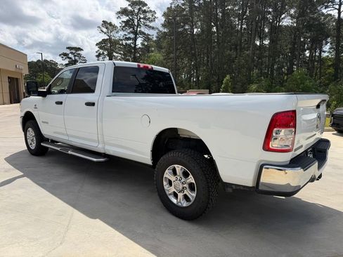 Used 2024 RAM 2500 Big Horn AWD/4WD image 3
