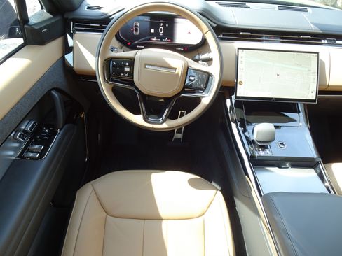 Used 2026 Land Rover Range Rover Sport Dynamic SE AWD/4WD image 19