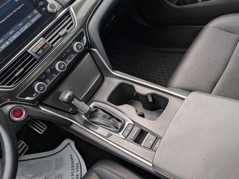Used 2021 Honda Accord Sport image 18