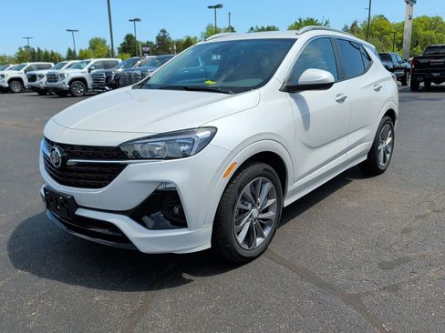 Used 2023 Buick Encore GX Select w/ Sport Touring Package FWD image 2