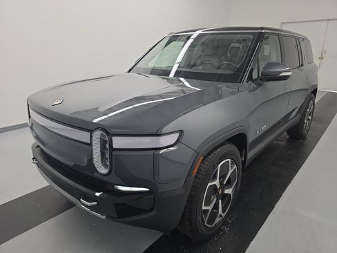 Used 2024 Rivian R1S Adventure AWD/4WD image 1
