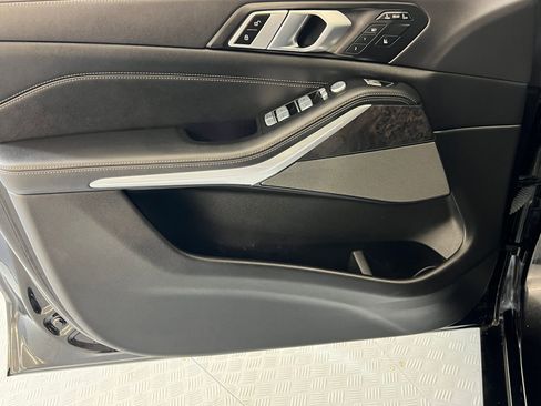 Certified 2023 BMW X7 xDrive40i w/ Premium Package image 12