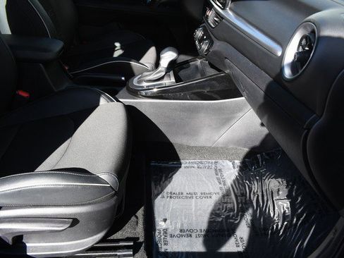 Used 2022 Kia Forte GT-Line image 25