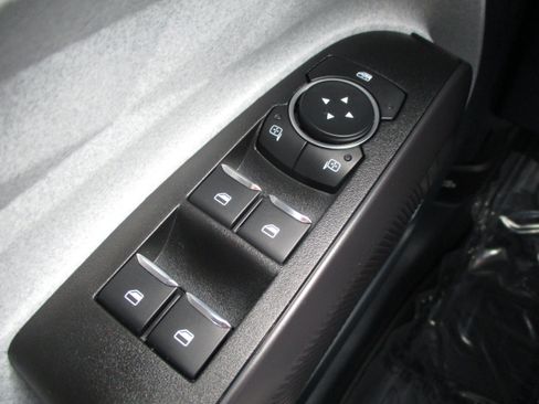 Used 2025 Ford Maverick XLT w/ Equipment Group 301A AWD/4WD image 37