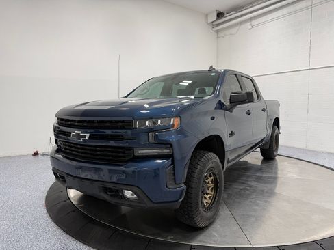 Used 2021 Chevrolet Silverado 1500 RST w/ Convenience Package II image 3