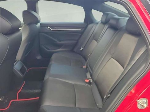 Used 2018 Honda Accord Sport image 19