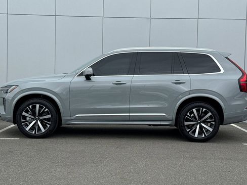 Used 2026 Volvo XC90 B5 Core AWD/4WD image 2
