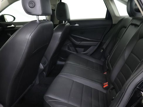 Used 2021 Volkswagen Jetta SE w/ SE Cold Weather Package FWD image 15