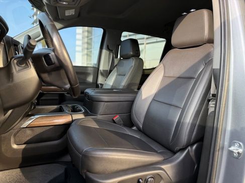 Used 2021 Chevrolet Silverado 1500 LT Trail Boss w/ Convenience Package II image 12