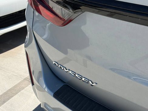Used 2025 Honda Odyssey EX-L image 4