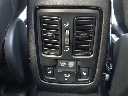 Used 2021 Dodge Durango R/T w/ Technology Group RWD image 20