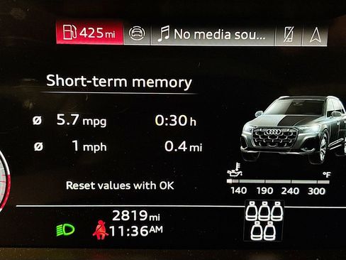 Used 2025 Audi Q7 2.0T Premium Plus w/ Premium Plus Package image 11