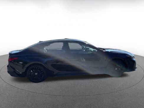 Used 2025 Toyota Camry SE image 16