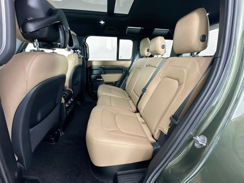 New 2026 Land Rover Defender 110 X-Dynamic SE AWD/4WD image 23