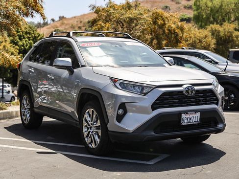 Certified 2020 Toyota RAV4 XLE Premium w/ Carpet Mat Package FWD image 3