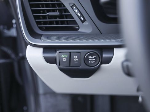 Certified 2025 Porsche 911 Carrera image 20