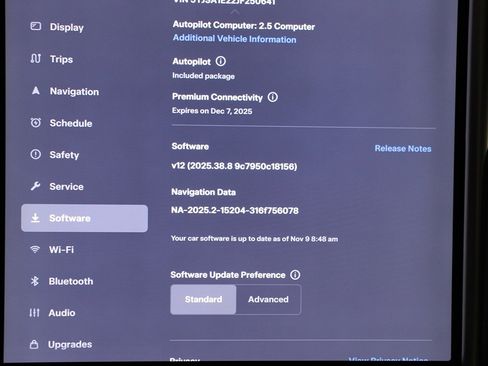 Used 2018 Tesla Model S 75D image 28