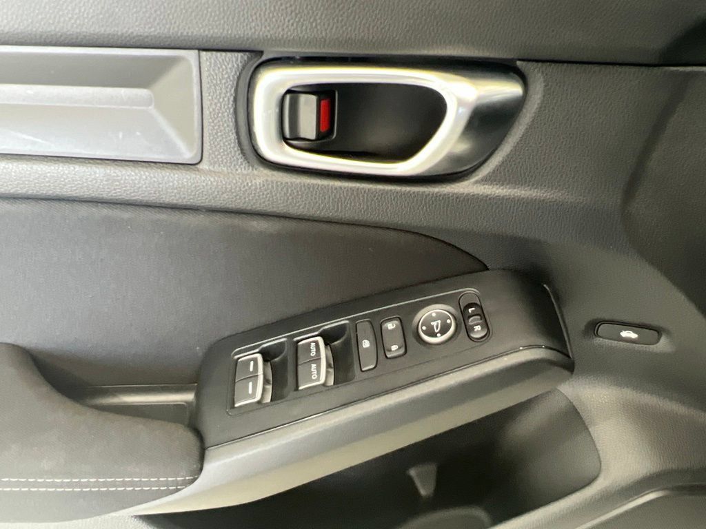 Used 2023 Honda Civic Sport image 20