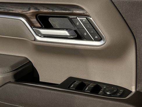 New 2026 GMC Sierra 1500 SLT image 19