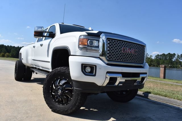 Used 2016 GMC Sierra 3500 Denali w/ Duramax Plus Package AWD/4WD image 1