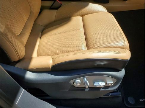 Used 2017 Porsche Cayenne S AWD/4WD image 53