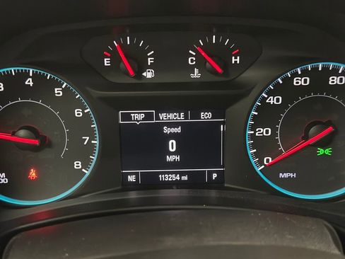 Used 2018 Chevrolet Equinox LT w/ LPO, Protection Package image 16